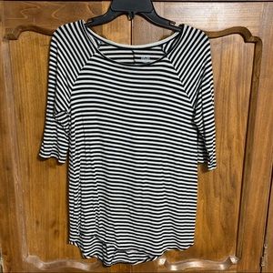 Kohl’s SO uthentic American Heritage Legging Tee - Side Small